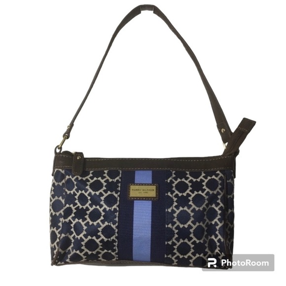 Tommy Hilfiger Handbags - TOMMY HILFIGER HANDBAG